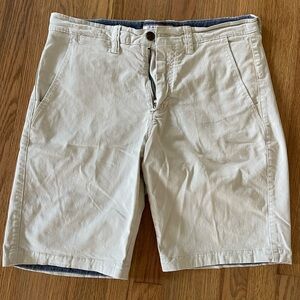 Men’s Flag & Anthem Khaki shorts Size: 32